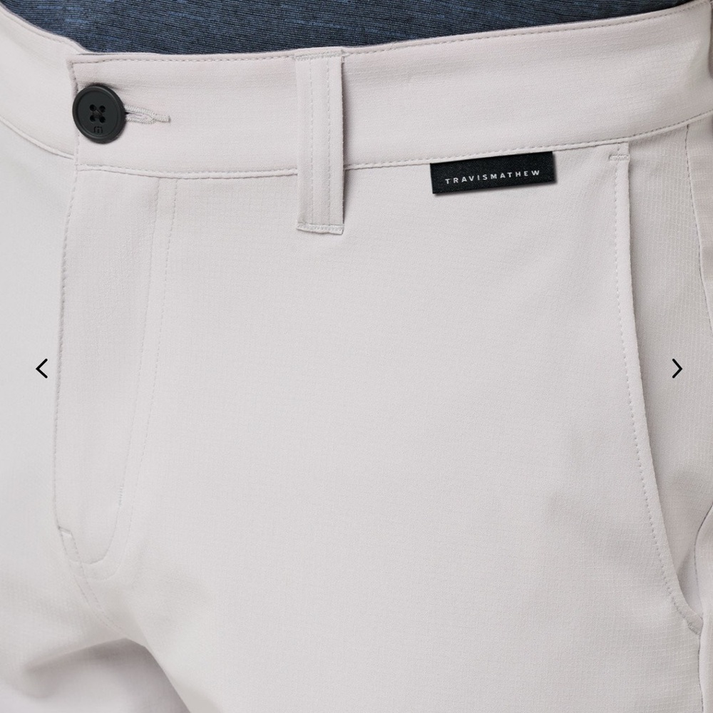 Travis Mathew Men's Cream Flat Front Shorts